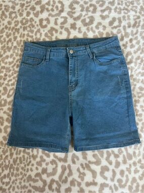 Women’s Ultra High Rise Blue Denim Shorts Size 14